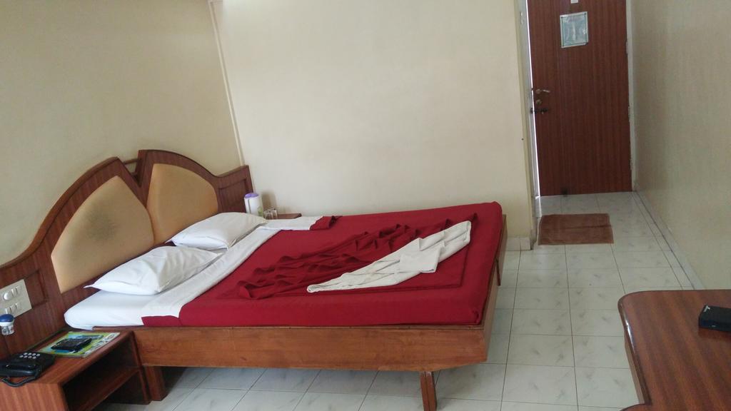 Hotel Radhika Palace-Delux Non AC